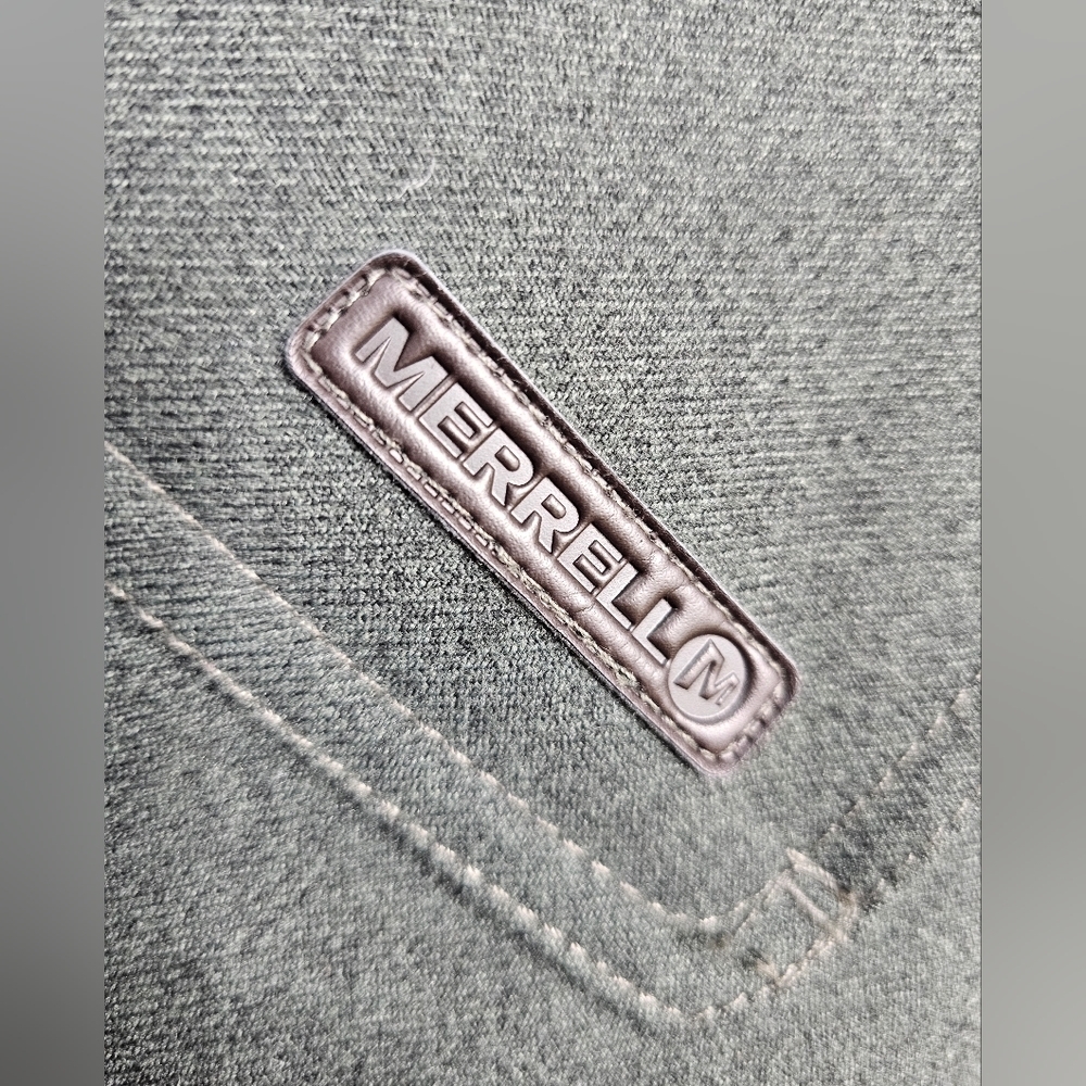 Merrell Opti-warm grey jacket with hood. Size S - Picture 8 of 10